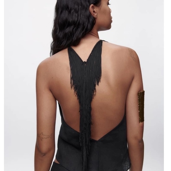 Zara Black LINEN FRINGE HALTER TOP
NWT Size Medium - Picture 2 of 8